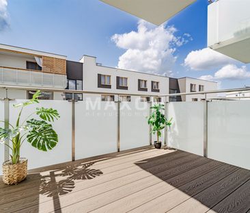 Piękne mieszkanie z balkonem, garażem i komórką - Zdjęcie 5