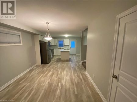 For Lease - 7768 Ascot Circle Unit# 83, Niagara Falls, Ontario - Photo 2