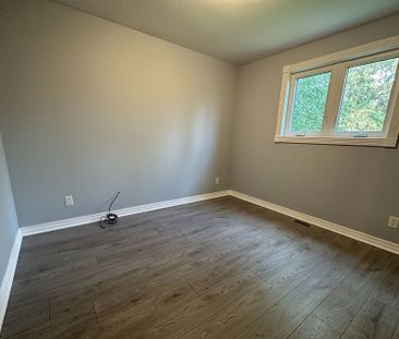 For Lease - 511 Harris Court Unit# Main, Whitby, Ontario - Photo 6