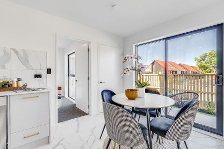 Modern 3-Bedroom Home for Rent 1/22 Rutherford St - Photo 4