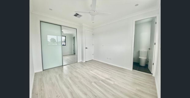 FOUR BEDROOM FAMILY HOME! - Photo 1