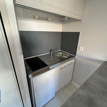 Location Appartement 1 pièce 18m² PERIGUEUX 24000 - Photo 3