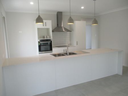 Ballina Heights Home - Photo 5