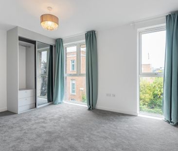 3 bedroom apartment to rent - Photo 2