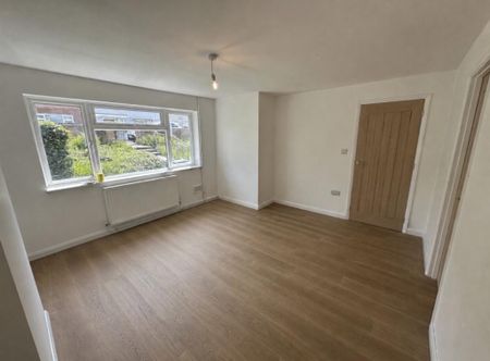 2 bedroom bungalow to rent - Photo 3