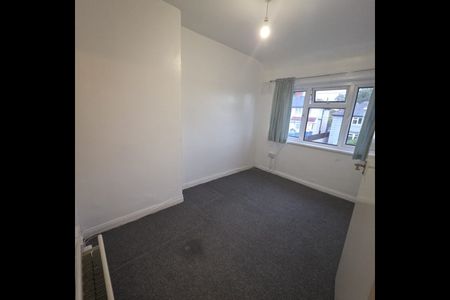 2 Bed Semi-Detached House, Bisley Grove, B24 - Photo 5