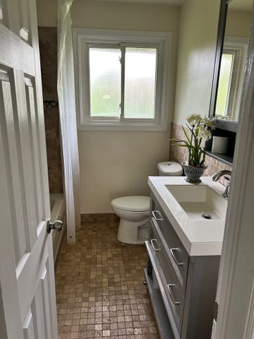 For Lease - 6 Park Avenue Unit# Upper, St. Catharines, Ontario - Photo 5