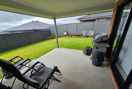LUXURY LIVING IN GILLIESTON - Photo 3