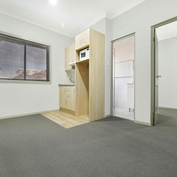 6/143 Kembla Street, Wollongong NSW 2500 - Apartment For Rent | Domain - Photo 1