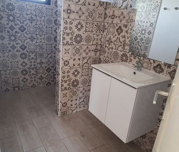 Location Maison 4 pièces 71m² ST ANDRE 97440 - Photo 3