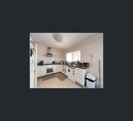 14 Sylvia Street, Underwood, Qld 4119 - Photo 2
