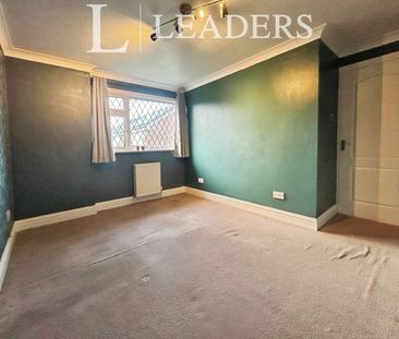 3 bedroom house to rent Beadel Close, Witham, Essex, CM8 - Photo 2