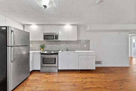 For Lease - 379 Tamarack Circle Unit# LOWER, Oakville, Ontario - Photo 4