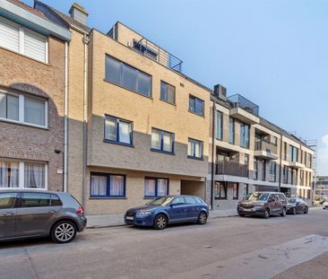 Duplex met 2 slaapkamers & 2 extra zolderkamers - Photo 3