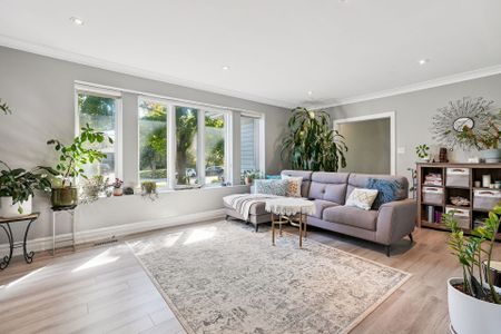 For Lease - 397 River Side Drive, Oakville, Ontario - Photo 4