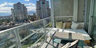 Luxury 1 Bdrm Lake View Condo - Photo 3