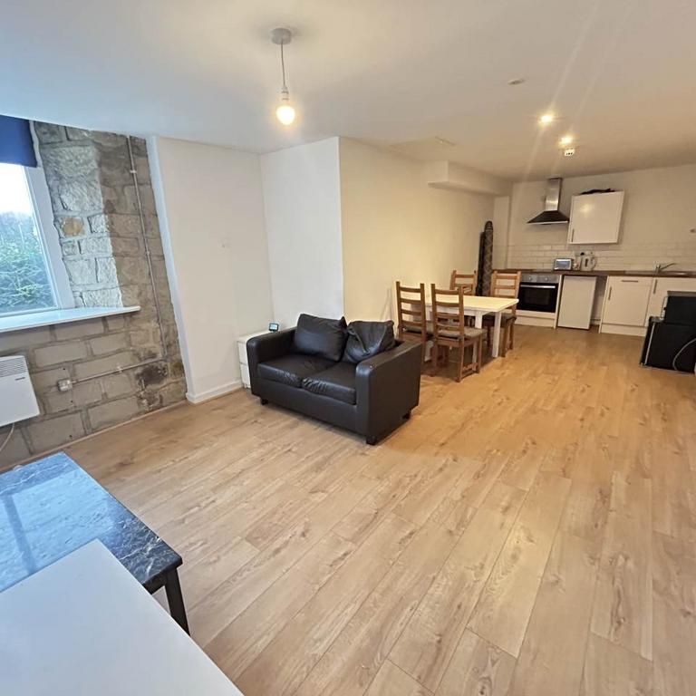 1 bedroom flat to rent - Photo 1