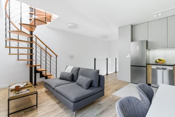 Nowoczesny apartament z dużym tarasem - Photo 1