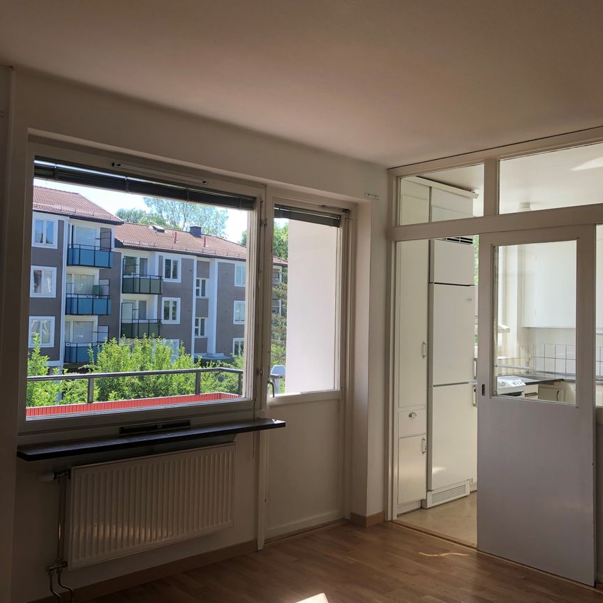 Lars Wivallius väg 109 - Photo 1