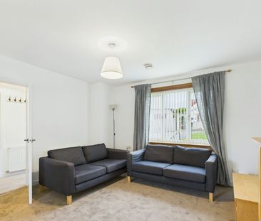 Bungalow to rent on - Photo 1