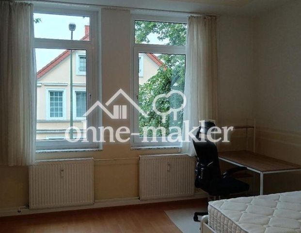 Möbliertes WG Zimmer zur Warmmiete für Studenten und Berufstätige - Foto 1