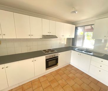 9 Appletree Grove, Oakhurst, NSW 2761 - Photo 4