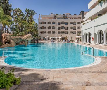 Completelty renovated penthouse in The Golden Mile Marbella - Photo 4