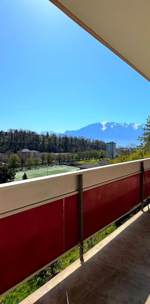 CDD jusqu'au 31.01.2027 - Appartement de 2 pièces avec balcon - Foto 1