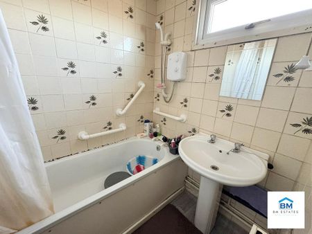 2 bedroom terraced house to rent - Photo 5