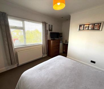 2 bedroom semi-detached house to rent - Photo 5