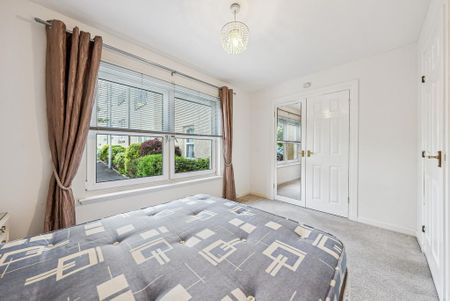 1 bedroom ground floor flat to rent - Photo 2