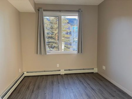 Penbrooke 1 Bedroom Condo With Underground Parking | Heat & Water Included - Photo 5