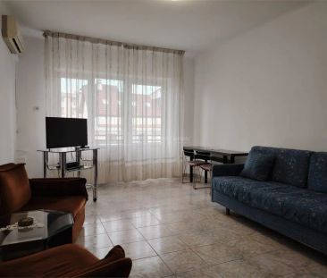 Apartament mobilat si utilat lux, situat ultracentral in Ploiesti de inchiriat - Fotografie 2