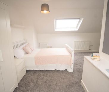 4 bedroom terraced house to rent - Photo 6
