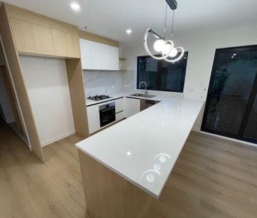 Charming 3BR Home in Glen Eden! - Photo 6