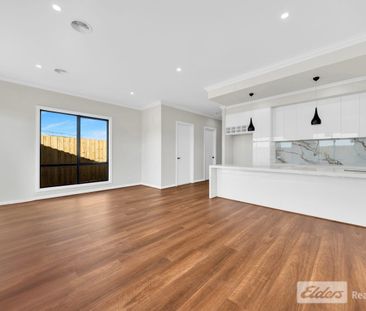 Zoned for Werribee Secondary – Brand New Family Home for Rent! - Photo 2