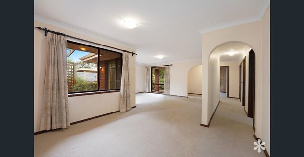 Perfect for Garden Enthusiasts - Photo 1