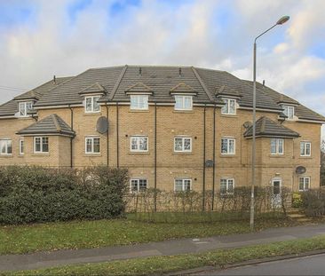 Flat to rent on - Photo 1