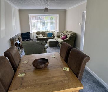 5 bedroom detached house to rent - Photo 1