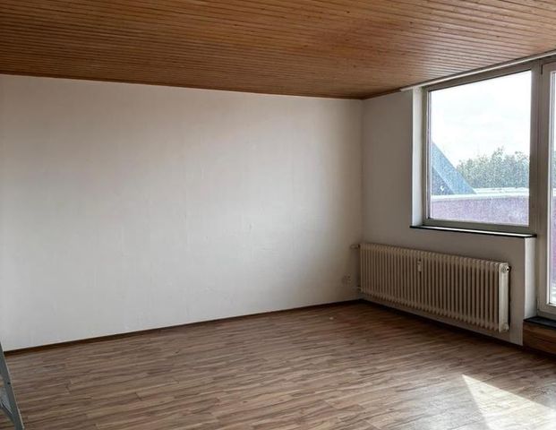 Neu renovierte Wohnung mit großem Balkon - Foto 1