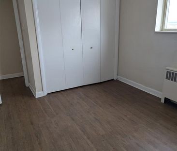 360 Dundas Street apartment — Ottawa, ON (1-Bedroom) - 1 Bedroom - Photo 3