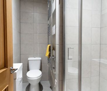 5 Bed Terraced House, Berkeley Road, SO15 - Photo 6