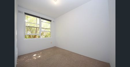 Ideal Location, Located at the back, Close to all - Photo 2