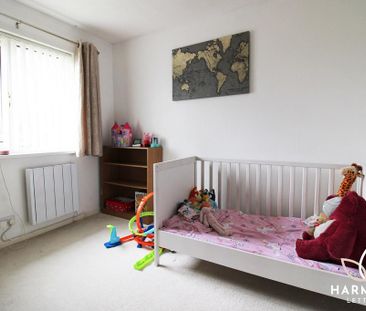 2 bedroom flat to rent - Photo 3