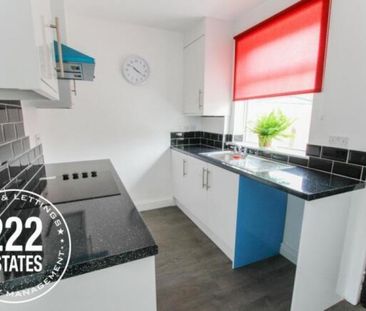 South Avenue - Warrington - WA2 - Photo 6