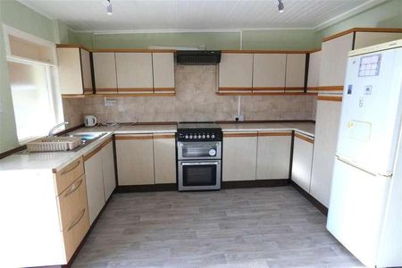 Langford Road, Johnston, Haverfordwest, SA62 - Photo 5