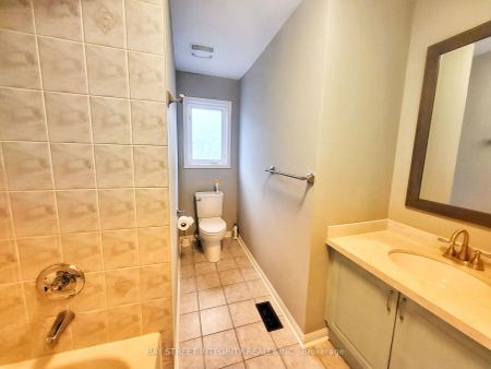 Detached Home For Lease | N9249654 - Photo 2