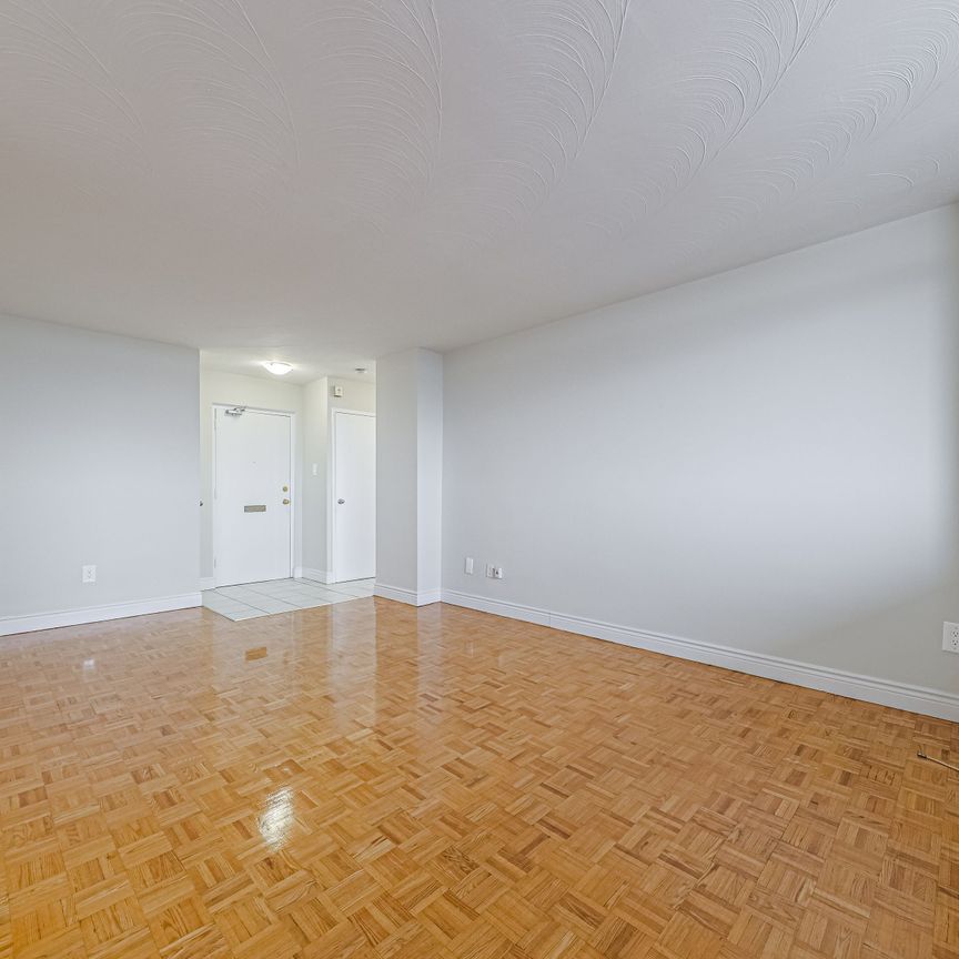 For Lease - 100 Rowena Drive Unit# 303, Toronto, Ontario - Photo 1