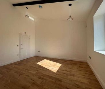 Hounds Grove, Noak Hill, RM4 - Photo 1