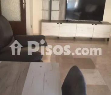 Piso en alquiler en Calle San Joaquín - Photo 1